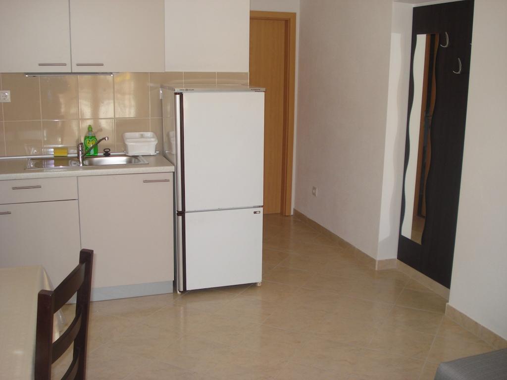 Apartments Dalmacija Rogoznica  Oda fotoğraf