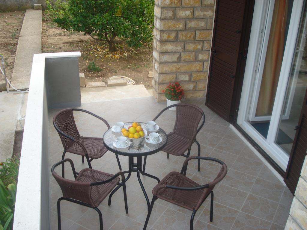 Apartments Dalmacija Rogoznica  Oda fotoğraf